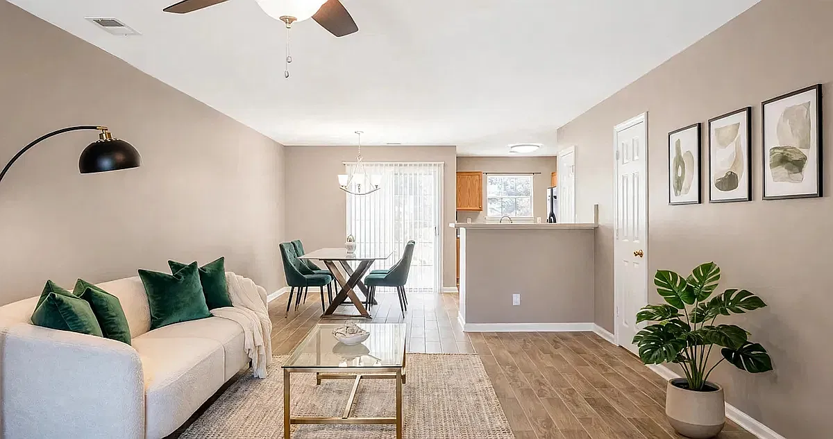 3 bed, 2.5 bath, 1354 sqft, $2,050 — Photo 3