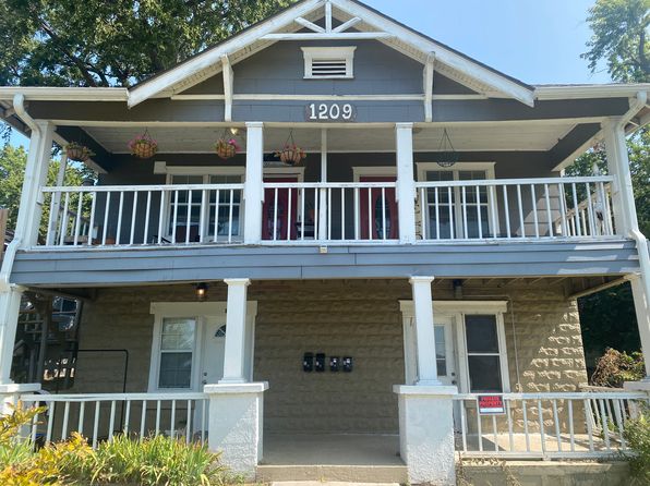 1209 W 11th St APT D