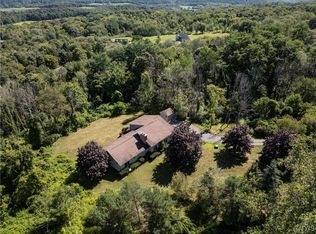 3509 Collins Rd, Syracuse, NY 13215