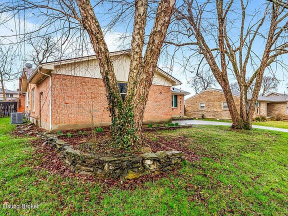 5th image of 6108 Richiewayne Dr