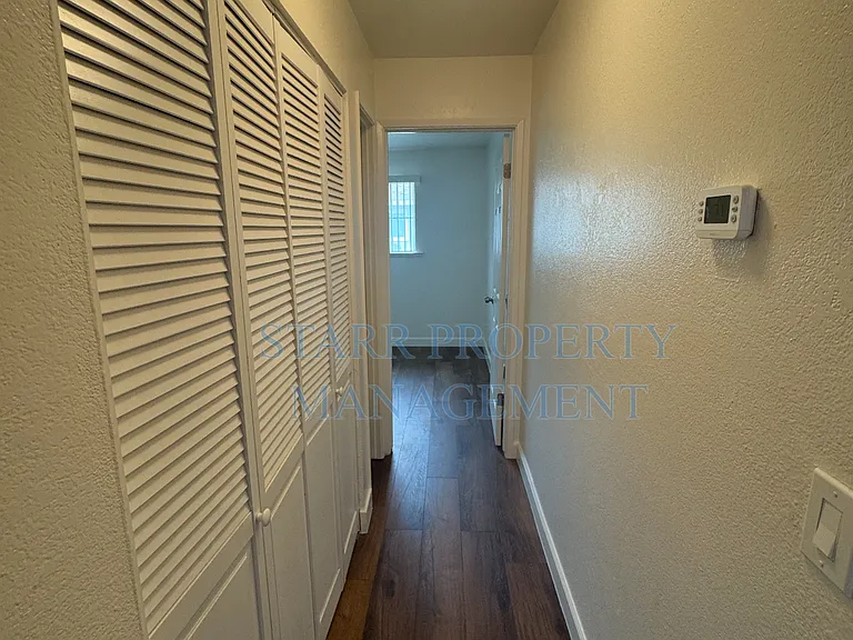 8829-8833 Kelley Dr — Photo 12