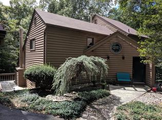 2272 Compass Point Ln, Reston, VA 20191