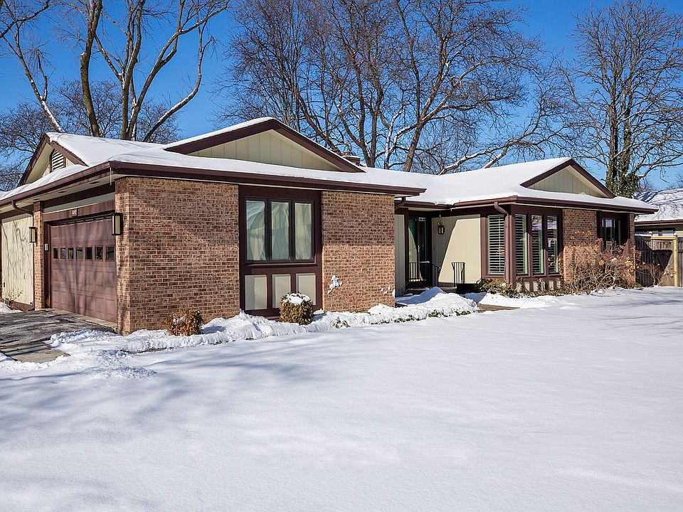 1st image of 1462 Estate Ln
