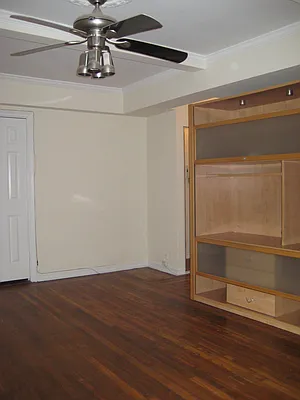 Rented by Segallis Real Estate | media 20