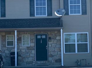 706 Golden Dr, Blandon, PA 19510