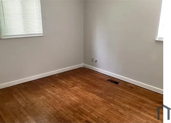 3205 Normandale Dr NW — Photo 3