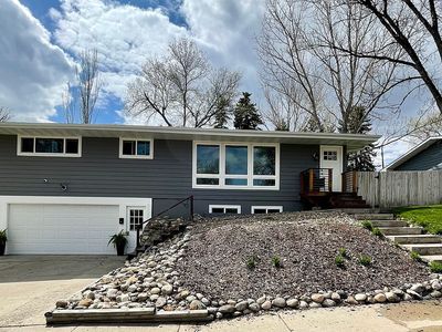809 20th St NW, Minot, ND, 58703