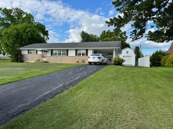 402 W Water St, Flemingsburg, KY 41041