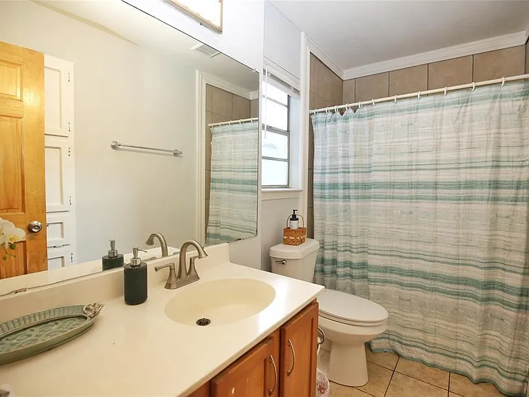 204 Deerfield Park Dr — Photo 13