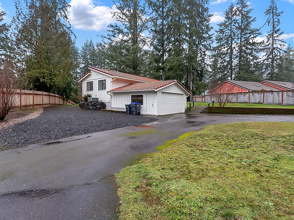 1st image of 160 E Lakeland Way