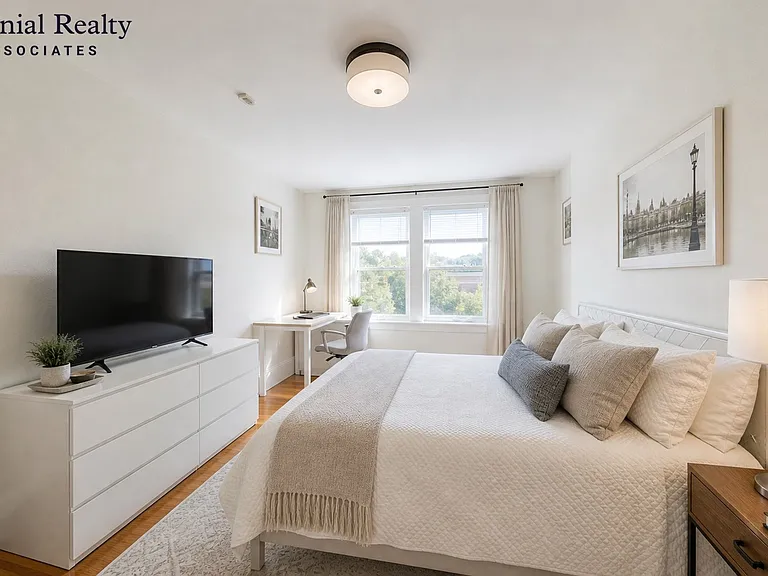 83 Harvard St #21 — Photo 8