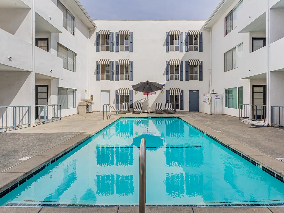 Studio City Hills