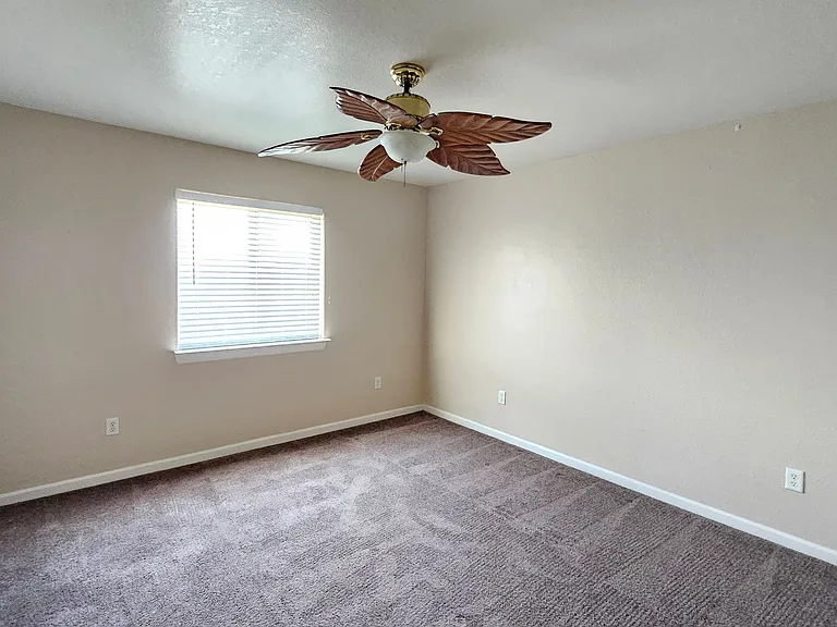 8307 Charles Pl — Photo 8