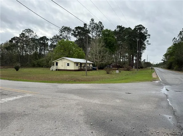 828 Knox St, Nahunta, GA 31553