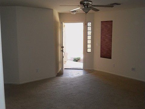 4th image of 416 E Jeanne Ln