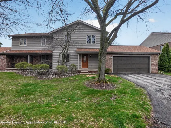 1026 Grenoble Cir, Lansing, MI 48917