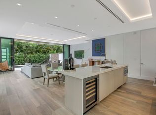 540 NE Wavecrest Way N, Boca Raton, FL 33432