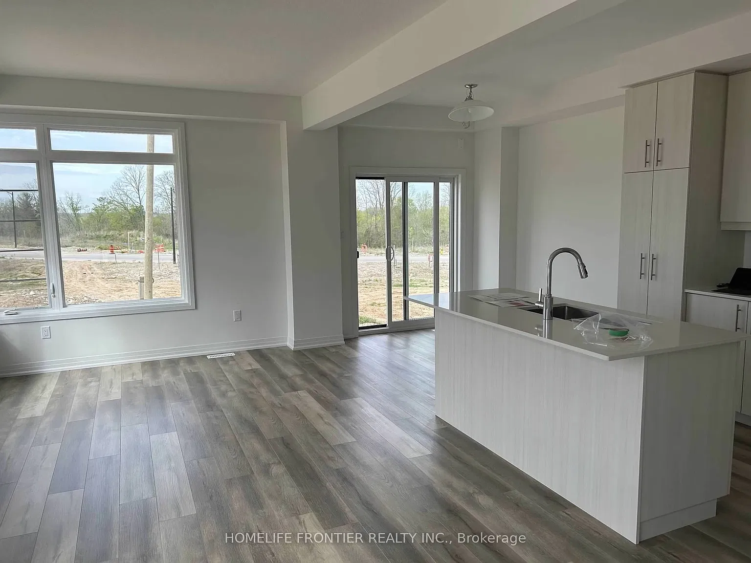 3 bed, $2,500 — Photo 4