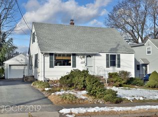 27-01 Romaine St, Fair Lawn, NJ 07410