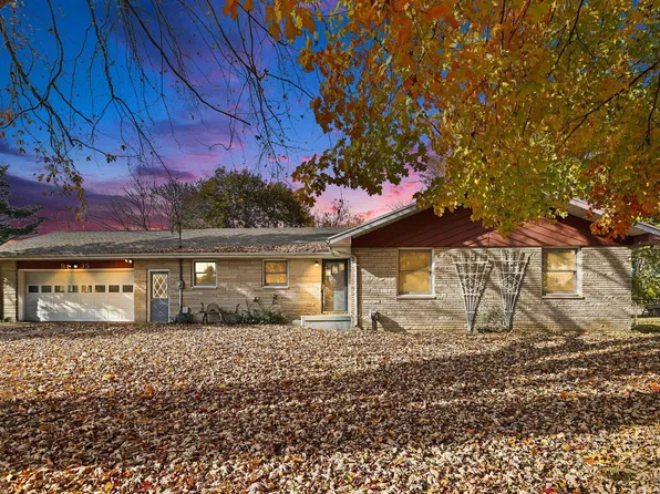 9135 Douglas Ave, Kalamazoo, MI 49009
