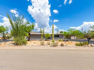 8140 N Carolyn Pl, Tucson, AZ 85704