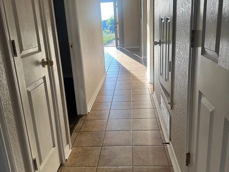 3604 Dustin Ct #B — Photo 8