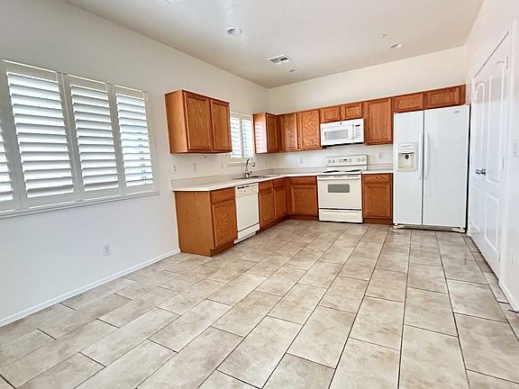 5th image of 8940 W Olive Ave Unit 2