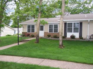 412 Weymouth Ct UNIT A, Ridge, NY 11961