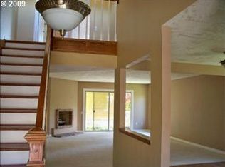 10330 SW Greenleaf Ter, Tigard, OR 97224