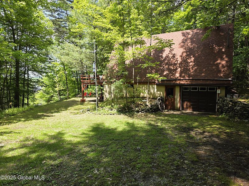 2nd image of 95 Marion Road