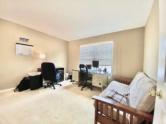 5th image of 807 Louisiana St