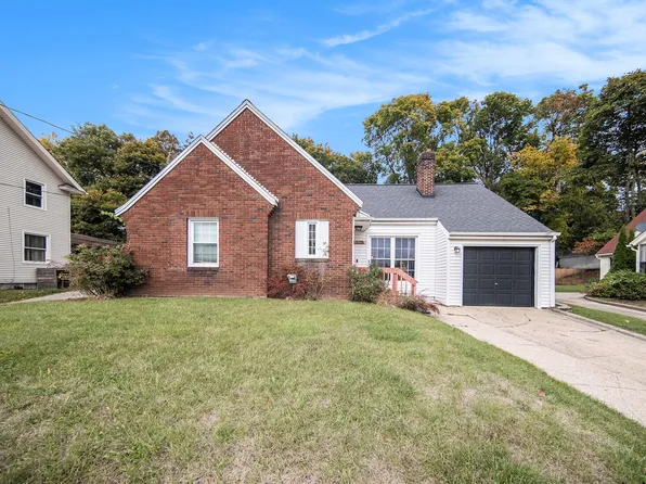 1214 Hamlin Pl, Jackson, MI 49201