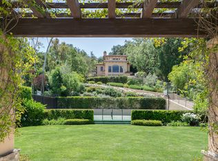 17625 Hidden Oaks Rd, Encino, CA 91316