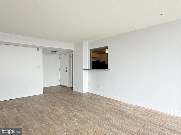 3rd image of 1836 Metzerott Rd APT 1401