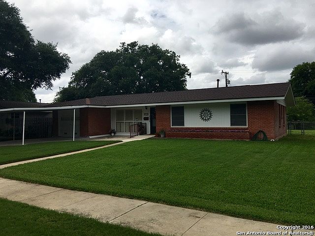 1st image of 411 Sandalwood Ln