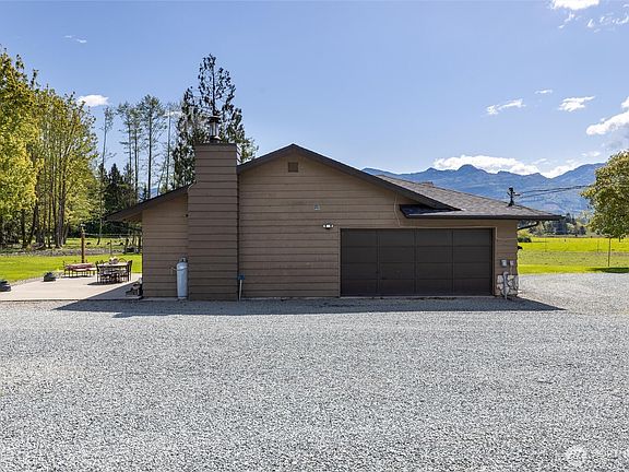 4th image of 27930 Hoehn Road