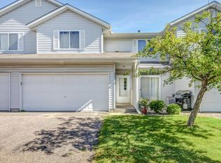 655 Roundhouse St, Shakopee, MN 55379