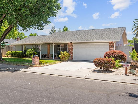 3rd image of 3356 Ocotillo Way