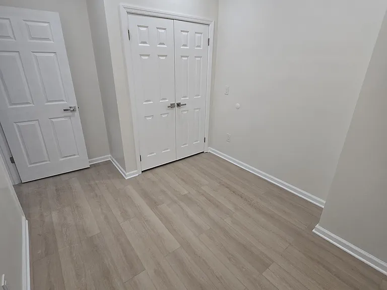 13 Vermont Ave — Photo 25