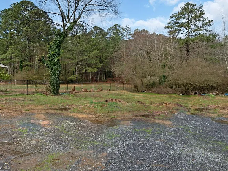 1214 Cave Spring Rd SW — Photo 4