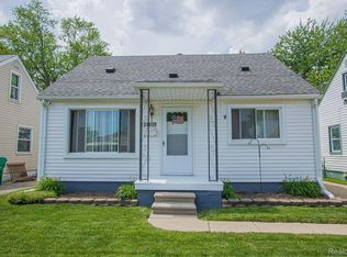 24619 Dale Ave, Eastpointe, MI 48021
