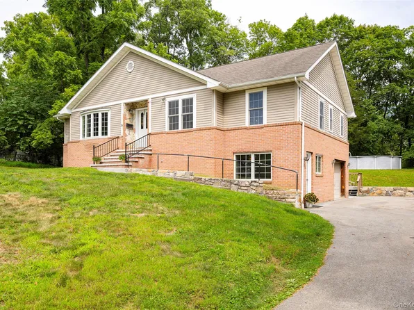 9 Monell Avenue, Poughkeepsie, NY 12603