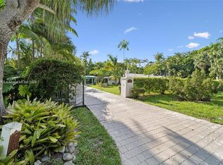 7080 NW 82nd Ter, Pompano Beach, FL 33067