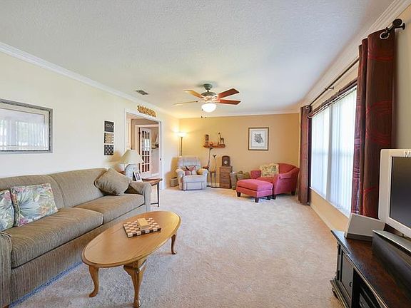 4th image of 3019 Albert St