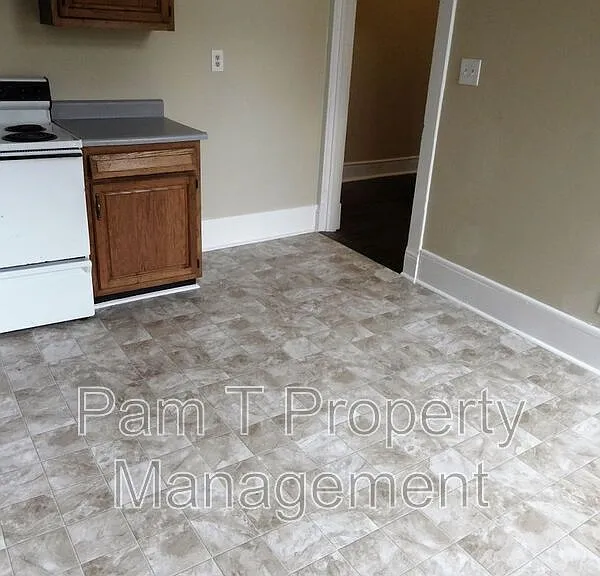 512 E Waldburg Ln — Photo 7