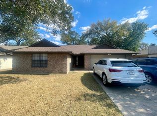 1010 Hardwood Ln, College Station, TX 77840
