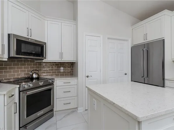 3295 Twilight Ln Unit 5302, Naples, FL 34109
