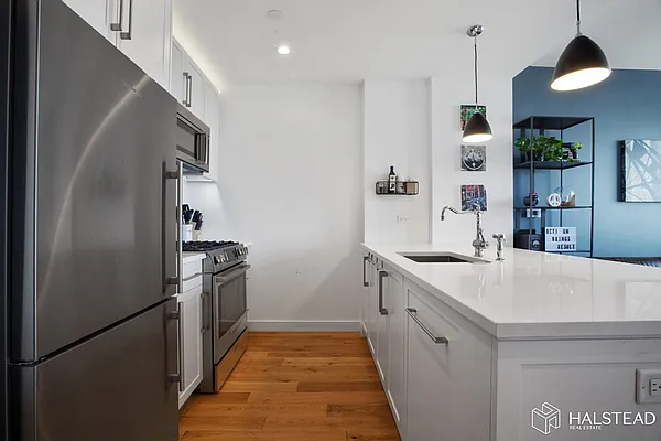 Rented by Halstead Real Estate | media 38