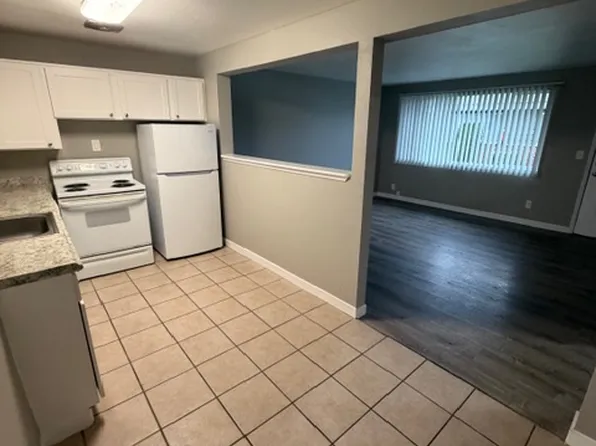 23814 100th Ave SE #1, Kent, WA 98031