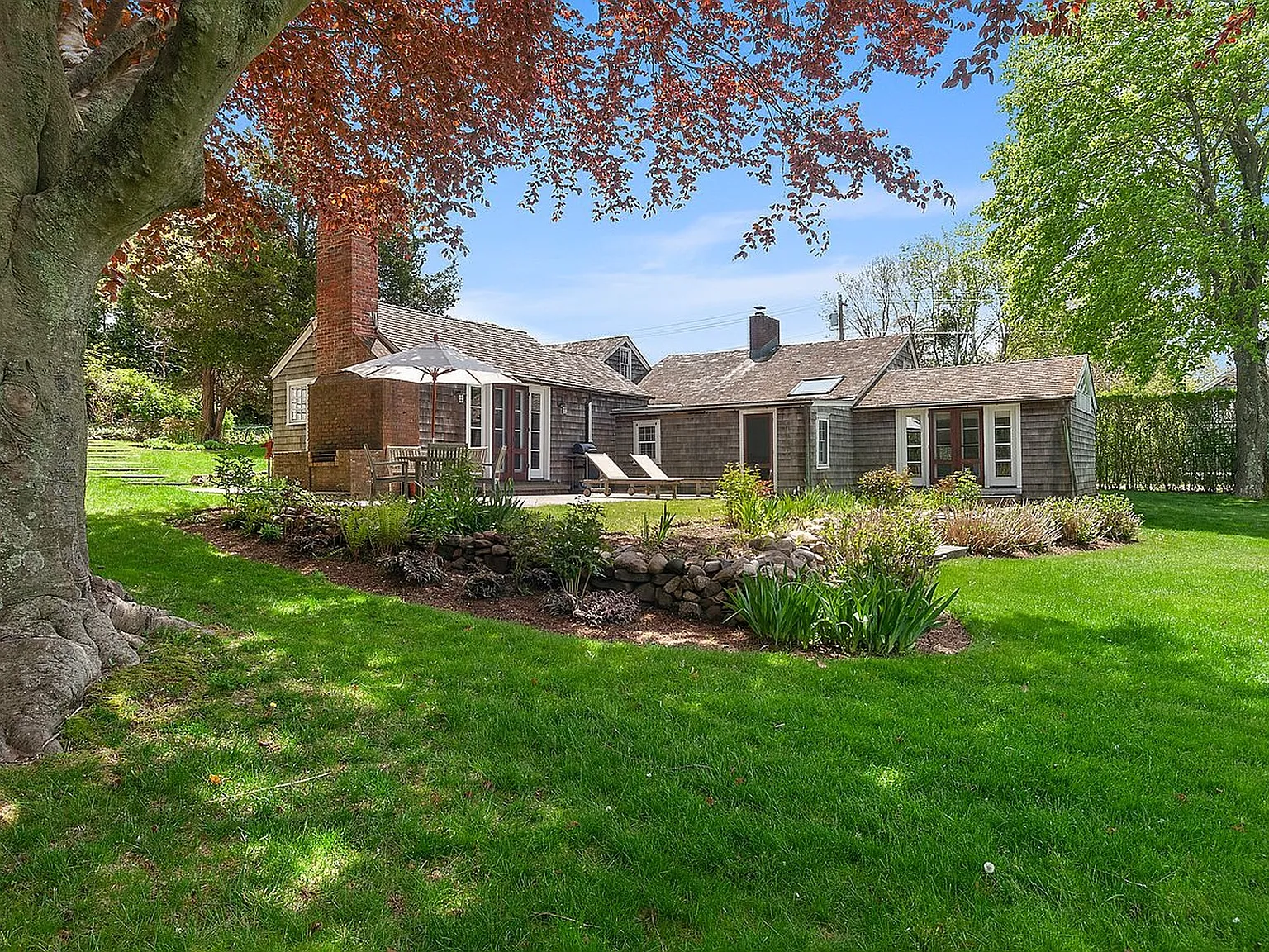 August Rental Bridgehampton South | 4 Bedroom + Den & Pool — Photo 4